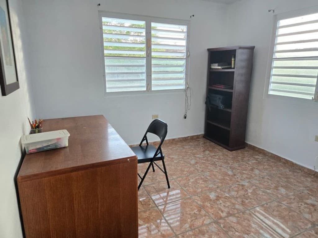 Bo. Tomas de Castro, Casa en Caguas
