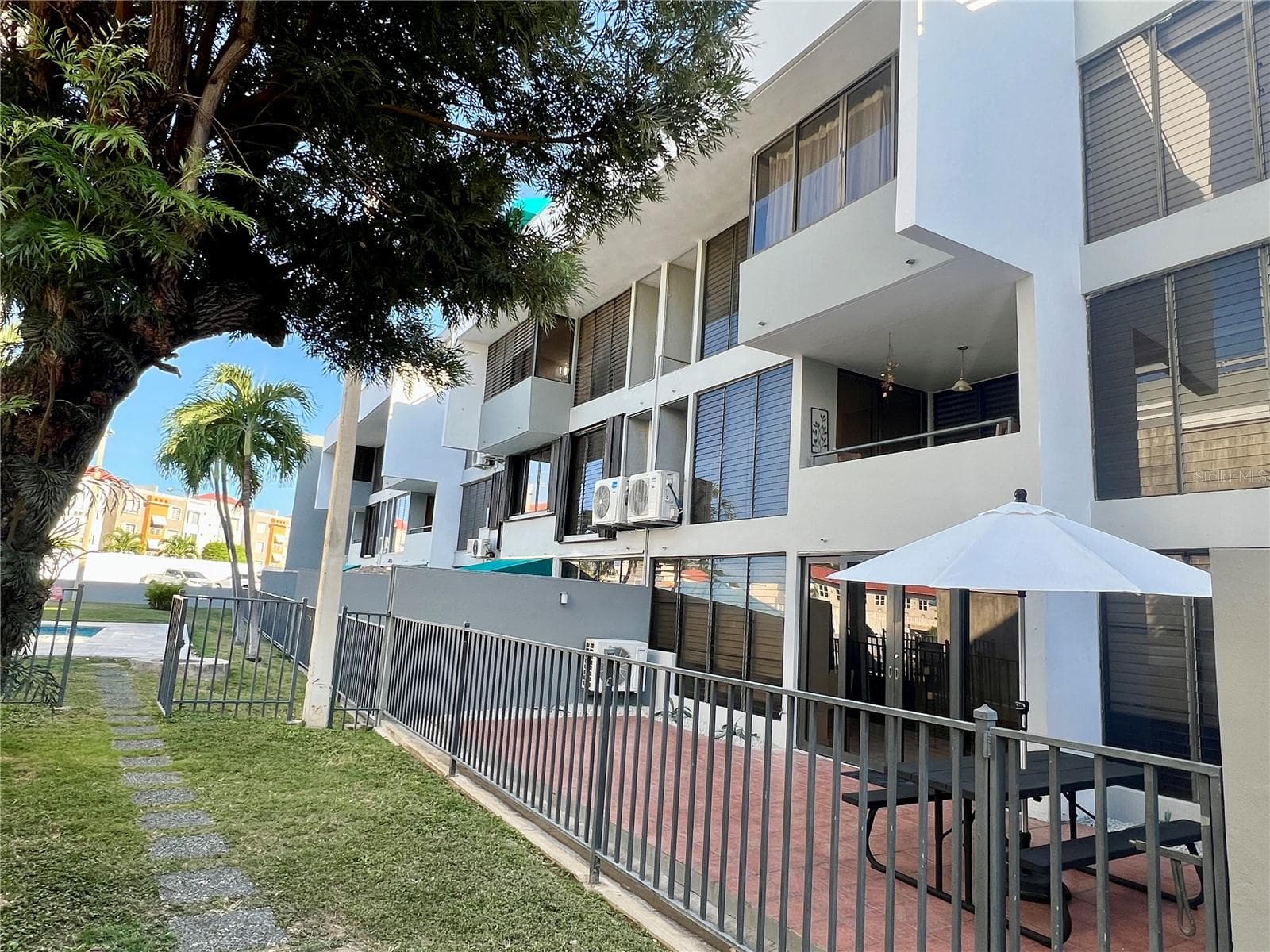 Condominio Paseo de la Reina, 403 Paseo Perla Del Sur, San Antón, Ponce, 00716