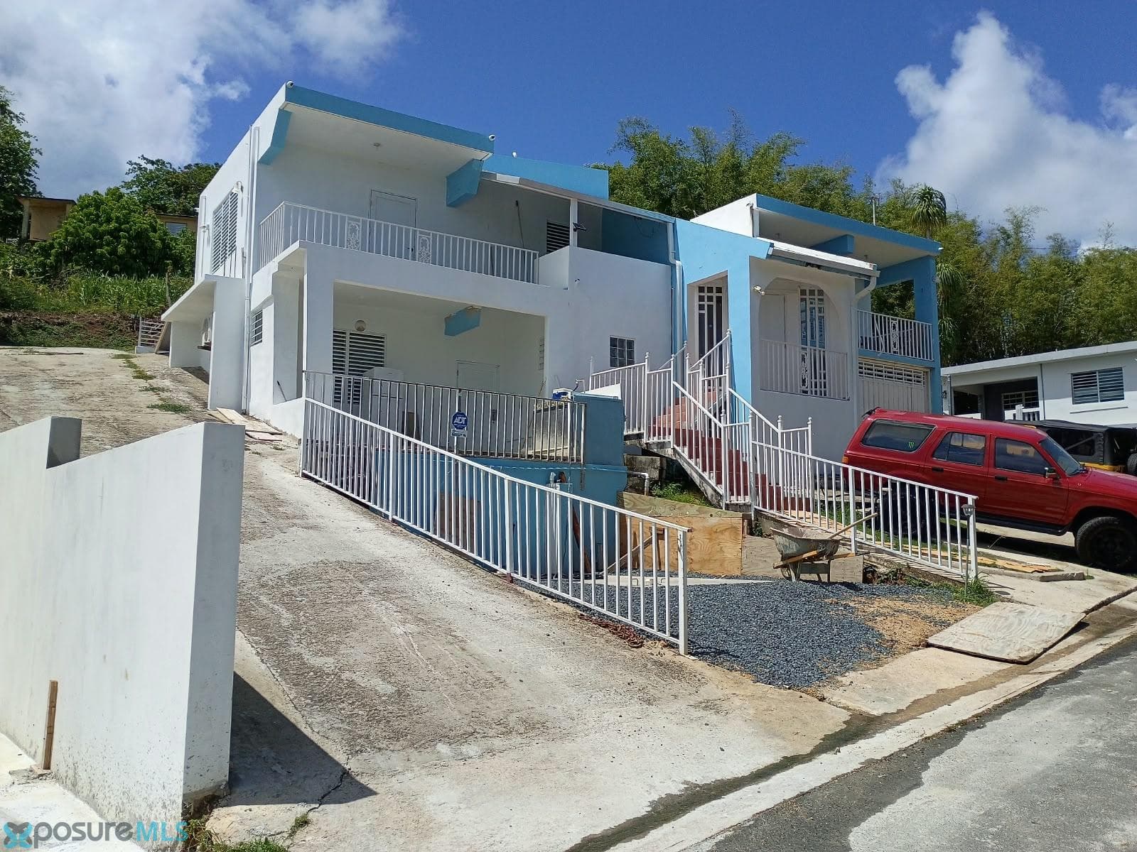 Casa en Venta en Humacao — 6 hab, 5 baños, 2,300 ft², $325,000