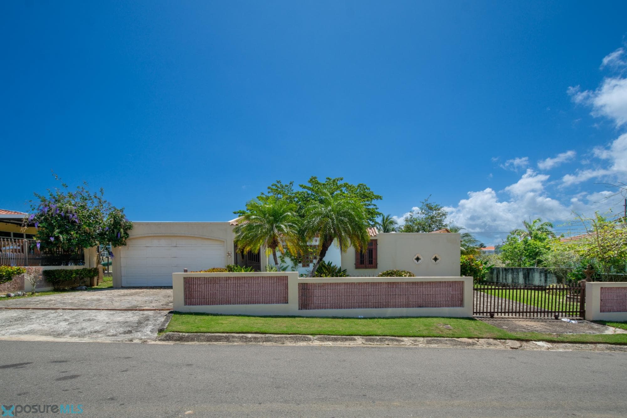 Calle 3, Sabana, Vega Alta, 00692