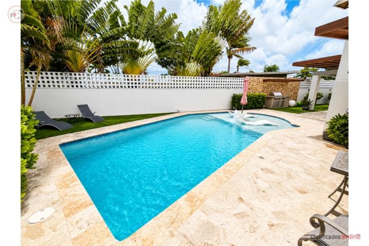Espectacular!! Terrera!! Urb. Santa María!!! ,
en San Juan - Río Piedras Puerto Rico Casa en Urbanizacion - Santa Maria