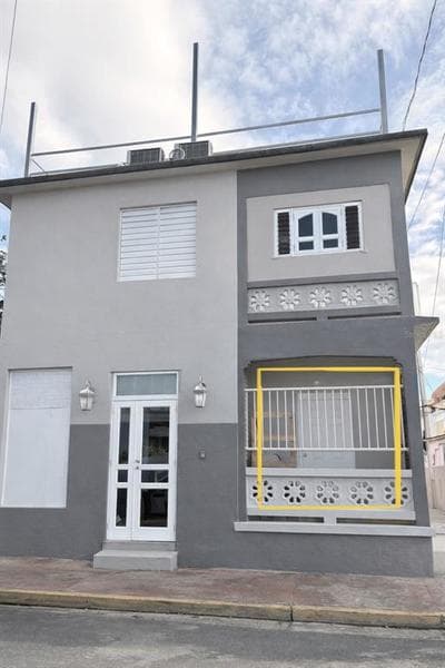 Apartamento en Alquiler en Toa baja — 1 hab, 1 baño, $575