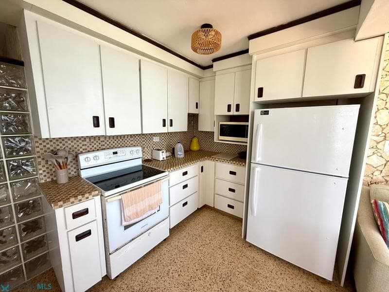3 SHACKS 3, Shacks (Barrio), Isabela, Puerto Rico 00662