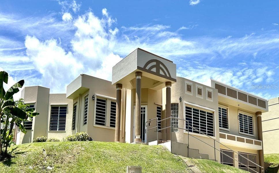 50 Paseo Junior Soto (calle el Paseo), Navarro, Gurabo, 00778