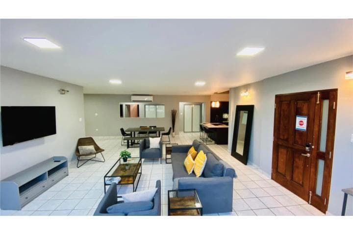 For Sale Mixed Use Res/Comm 259 Tanca,
en San Juan - Viejo SJ Puerto Rico Comercial - Mix Use en Barrio - Viejo San Juan -Zona Historica