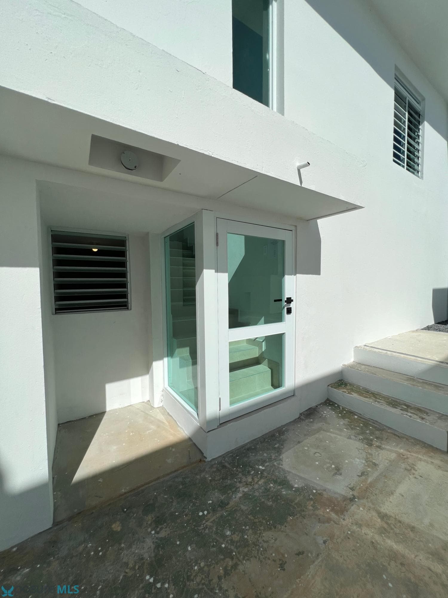 Renovated 2BR/1BA with parking in El Paraíso, near Centro Médico & UPR