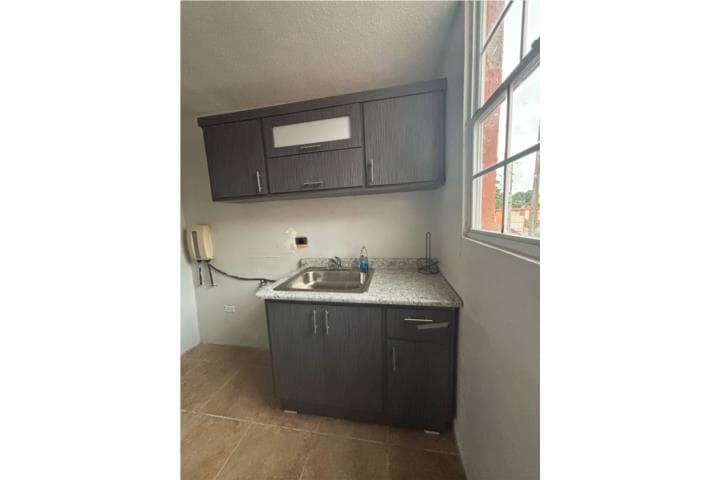 Condominio los Naranjales, 66 Calle 66, Buena Vista, Carolina, 00985