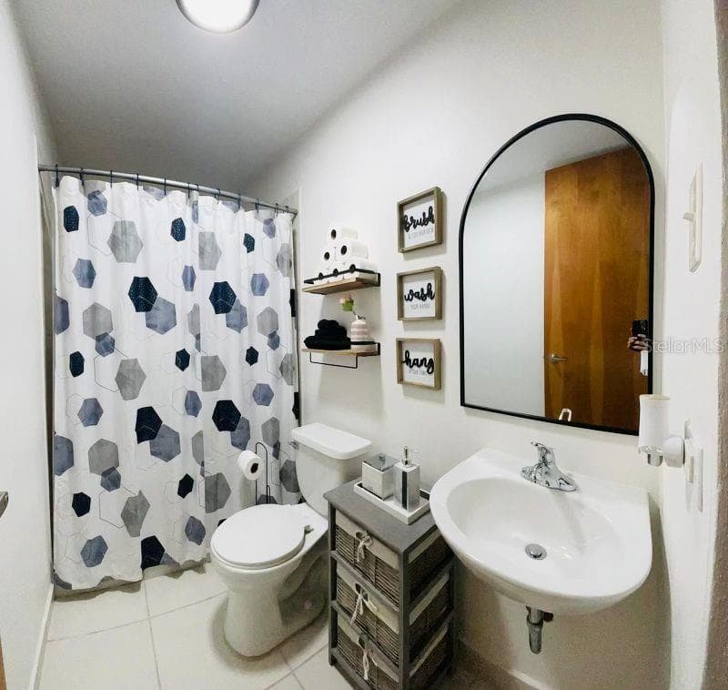 Condominio Portales de San Martín, Calle los Burros, Tijeras, Juana Díaz, 00795