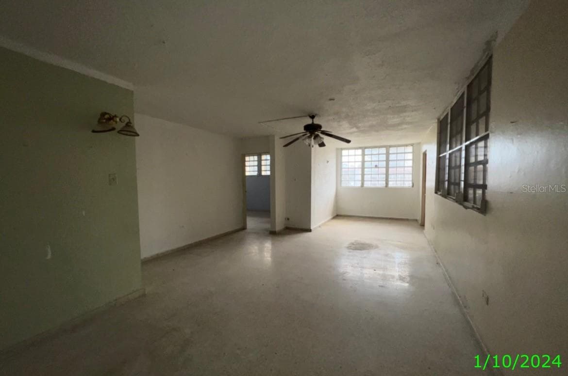 E-1 Calle Margarita, Pájaros, Bayamón, 00957
