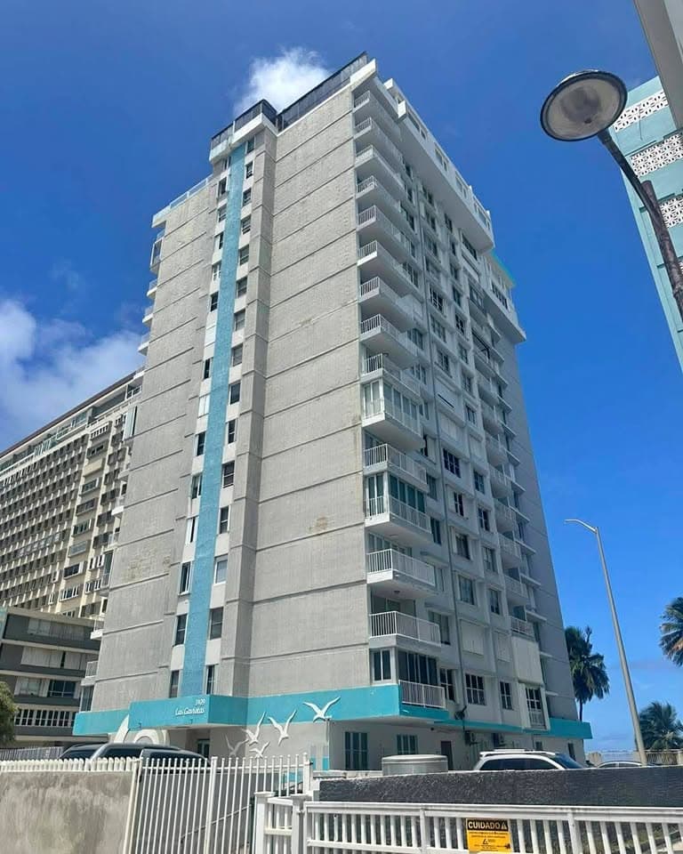 Hermoso apartamento frente al mar carolina isla verde