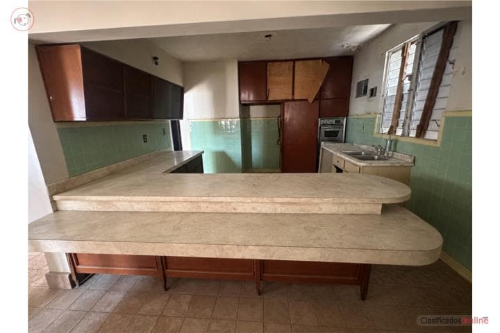 HUMACAO PUEBLO: 2 UNIDADES A PASOS DE LA PLAZA,
en Humacao Puerto Rico Comercial - Commercial Space en Barrio - Pueblo
