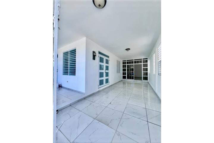 Urbanización Montemar, Calle Manuel Ruiz Gonzalez, Guaniquilla, Aguada, 00602