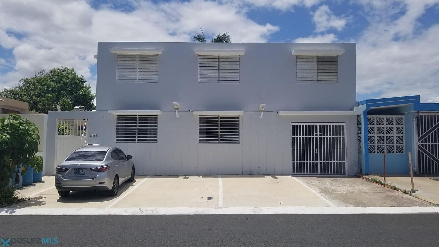 3Bedroom 1Bathroom Apartment for Rent, Water, Parking Included $1,100 Toa Baja