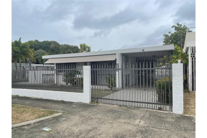 1699 Calle Lilas, Machuelo Abajo, Ponce, 00716