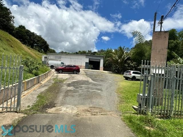 km5.2 PR 734 KM 5.2, Arenas (Barrio), Cidra, Puerto Rico 00739