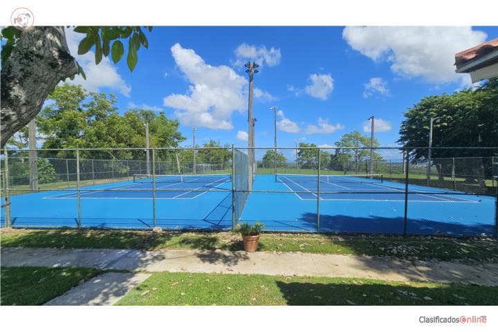 CIUDAD JARDIN, CANOVANAS REMODELADA,
en Canóvanas Puerto Rico Casa en Urbanizacion - Ciudad Jardin
