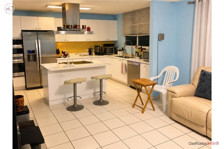 Elegancia, comodidad y piscina privada!!,
en Trujillo Alto Puerto Rico Casa en Urbanizacion - Corrientes, Encantada