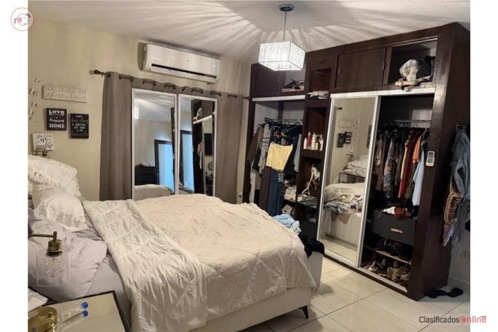 Multifamiliar Villa Palmeras de esq. 325k,
en San Juan - Santurce Puerto Rico MultiFamiliar en Barrio - Villa Palmeras