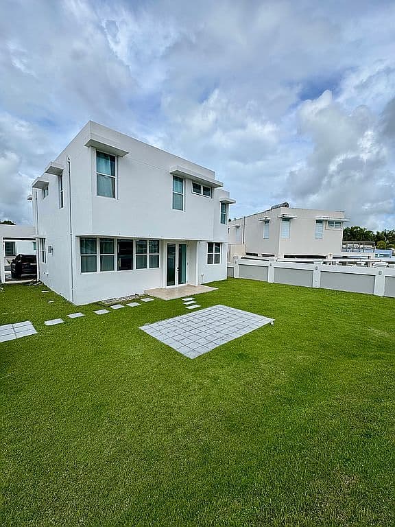 59 Calle Cerezo, Montones, las Piedras, 00771