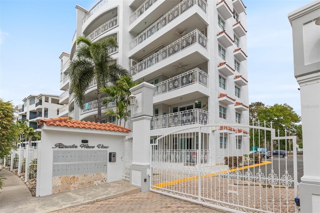 Beachside Condo
