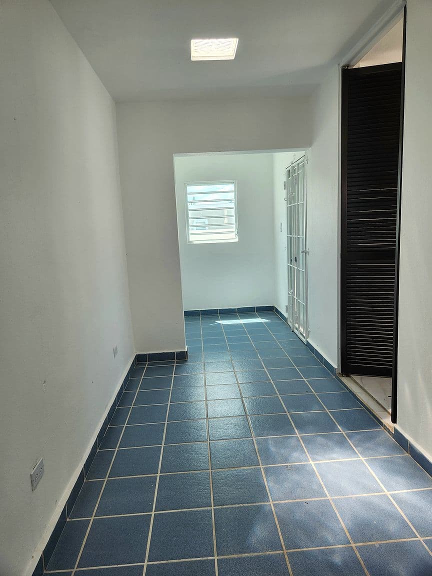 142 Calle Jose R Carazo, Barrio Pueblo, Guaynabo, 00969