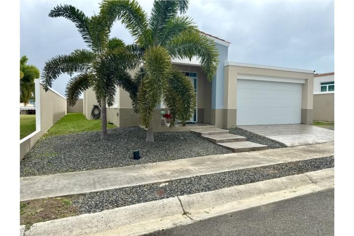 166 Calle Rey Felipe, Cintrona, Juana Díaz, 00795