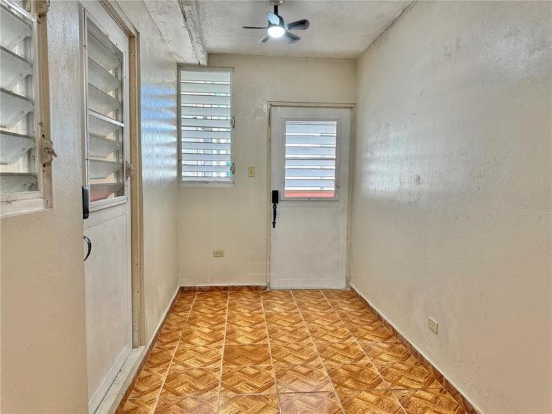 PASEO MAGDALENA ST. URB. LEVITTOWN LAKES UNIT 11-AK