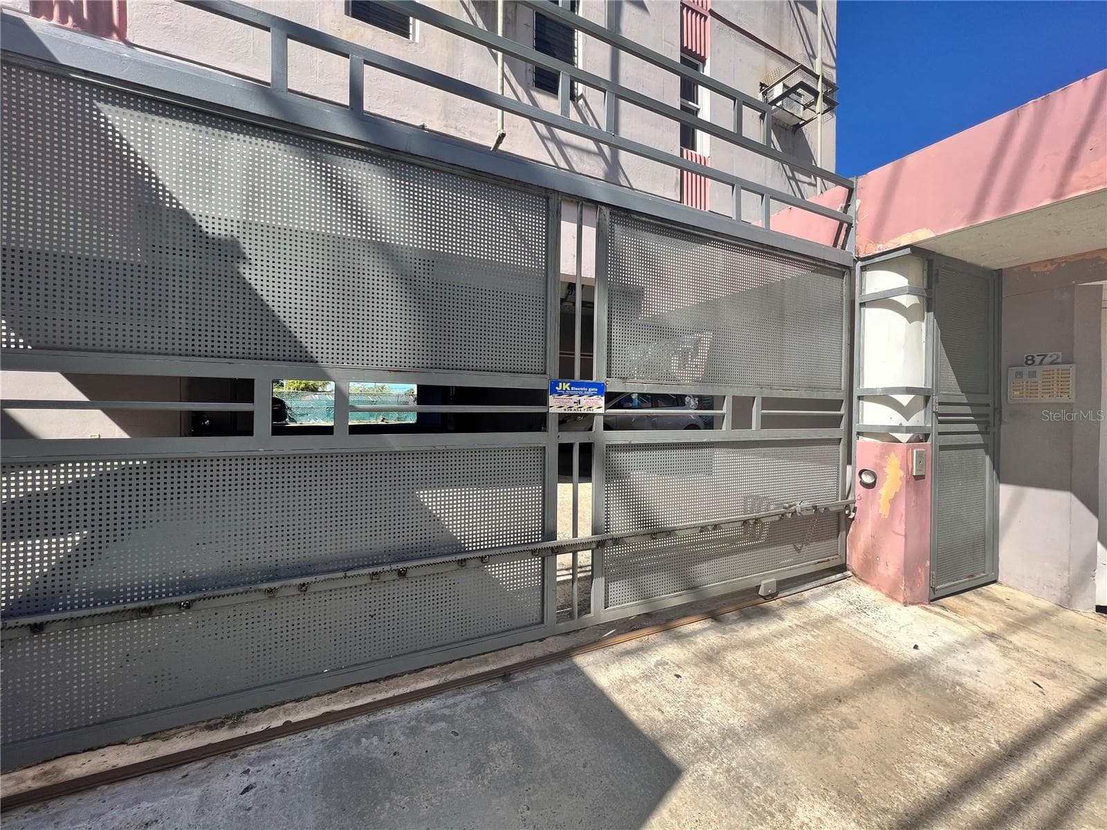 Condominio University Court, 872 Calle Esteban Gonzalez, Hato Rey Sur, San Juan, 00925