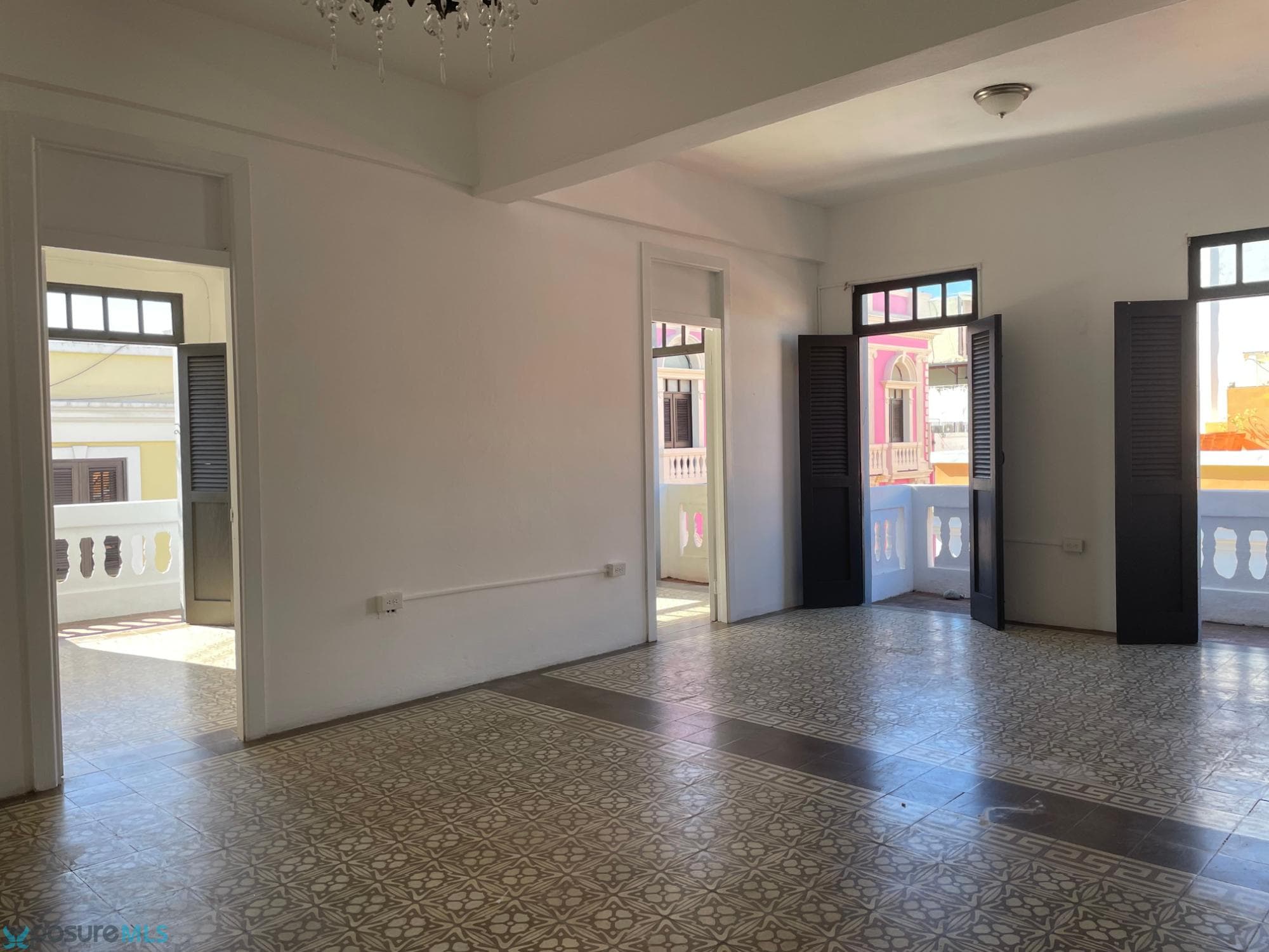 Apartamento en Alquiler en San Juan — 5 hab, 1 baño, 1,325 ft², $2,500