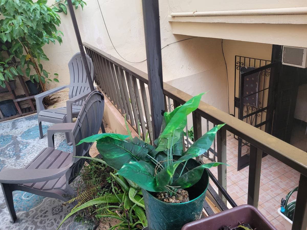 Apt for Rent by owner with Interior Patio