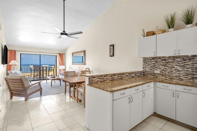 295 Palmas Inn Way PALMAS INN WAY UNIT 406