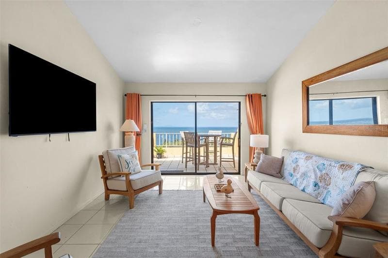 295 Palmas Inn Way PALMAS INN WAY UNIT 406