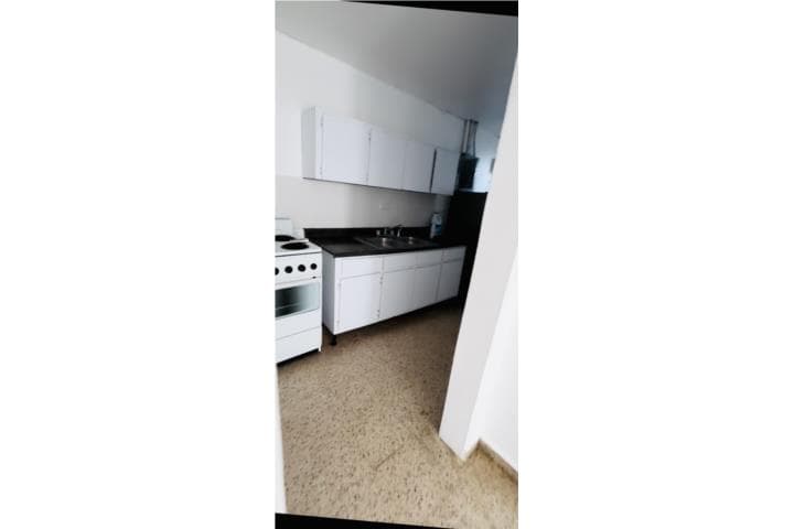 1002 Calle 2 Sureste, Gobernador Piñero, San Juan, 00921