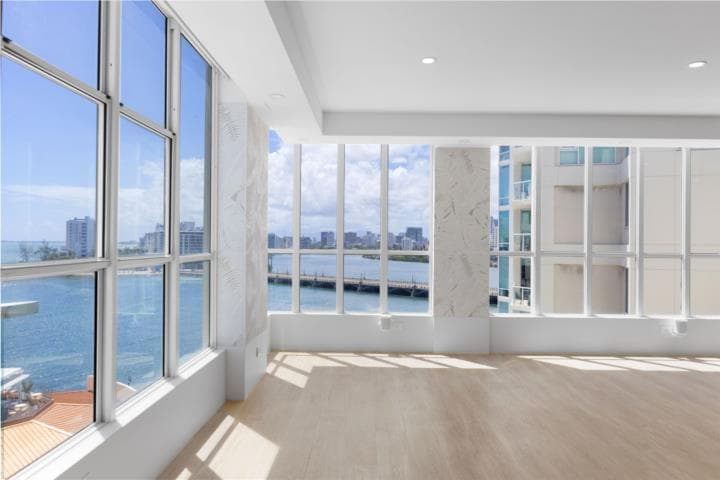 Stunning Views at Bahía Plaza,
en San Juan - Condado-Miramar Puerto Rico Apartamento en Condominio - Bahia Plaza, Paseo Caribe