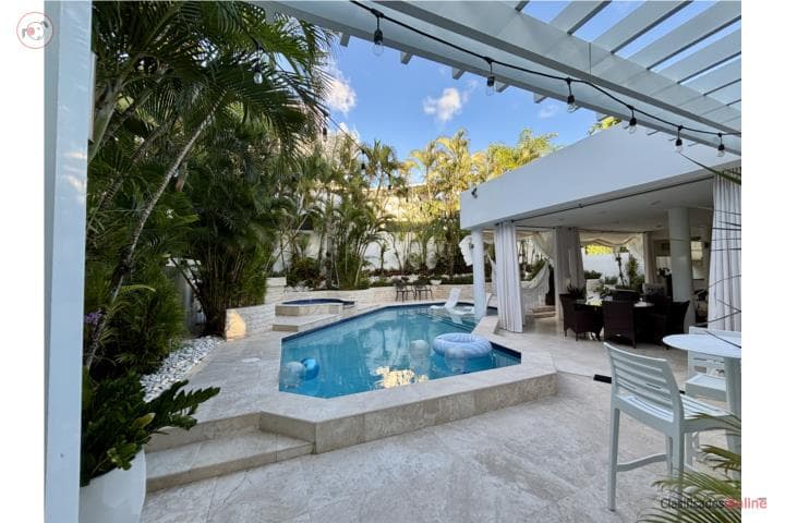 PASEO DEL PARQUE, BELLA!!,
en San Juan - Río Piedras Puerto Rico Casa en Urbanizacion - Paseo Del Parque Los Paseos