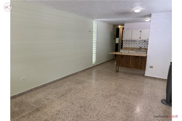 RESIDENCIA PARA ALQUILER EN CAGUAS, en Caguas Puerto Rico
Casa en Urbanizacion-Alturas Del Turabo de 3 Cuartos y 2 1/2 Baños