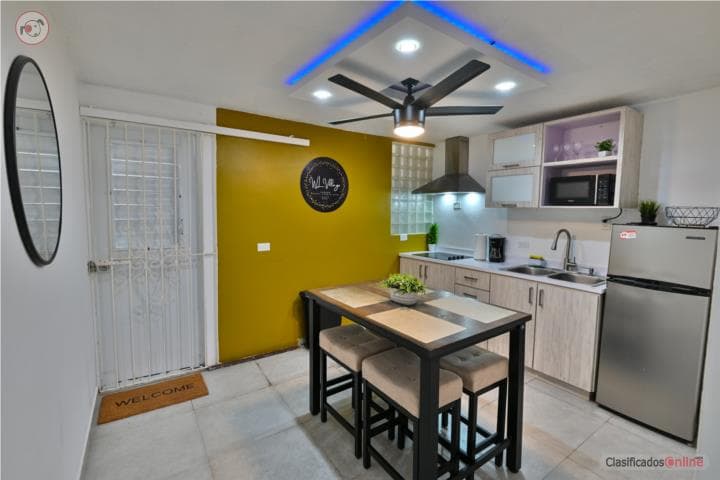 CASA PARA 4 ESTUDIANTES – $625 POR CAMA, en Ponce Puerto Rico
Hospedajes en Urbanizacion-Los Caobos de 3 Cuartos y 1 1/2 Baños