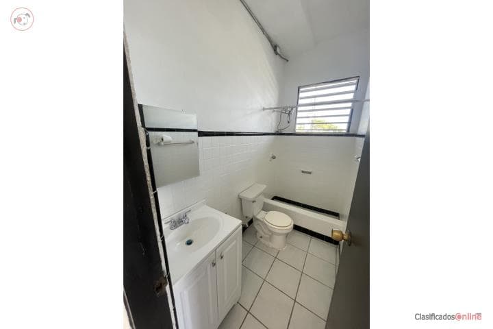 HATO REY 1H/1B con agua y luz, en San Juan - Hato Rey Puerto Rico
Apartamento en Urbanizacion-Eleonor Roosevelt de 1 Cuartos y 1 Baños