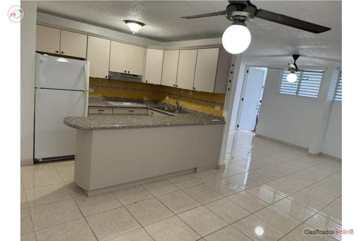 Jardines de Caparra, en Guaynabo Puerto Rico
Apartamento en Urbanizacion-Caparra de 2 Cuartos y 1 Baños