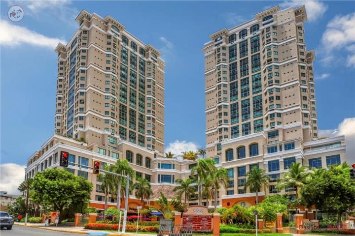 SE ALQUILA | GALLERY PLAZA, SAN JUAN | $4,500, en San Juan - Condado-Miramar Puerto Rico
Apartamento en Condominio-Gallery Plaza de 2 Cuartos y 2 Baños