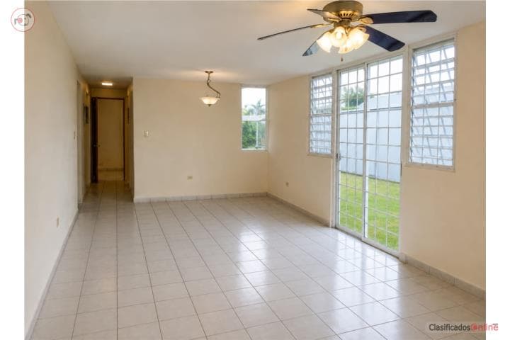 Casa 3 Habitaciones/2 Baños/acceso controlado, en Arecibo Puerto Rico
Casa en Urbanizacion-Los Pinos de 3 Cuartos y 2 Baños