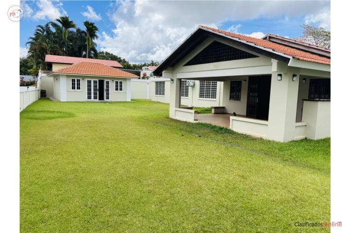 URB. SABANERA DE CIDRA, CIDRA - REMODELADA, en Cidra Puerto Rico
Casa en Urbanizacion-Sabanera de Cidra de 4 Cuartos y 3 1/2 Baños
