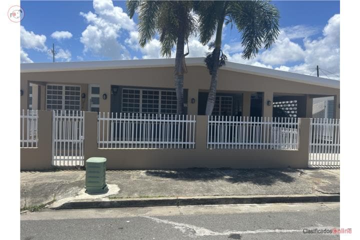 Casa Urb la monserrate ,
en Salinas Puerto Rico Casa en Barrio - Pueblo