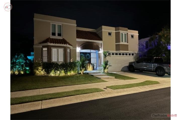 RESIDENCIA PASEO CORALES I CON PISCINA,
en Dorado Puerto Rico Casa en Urbanizacion - Paseo Los Corales