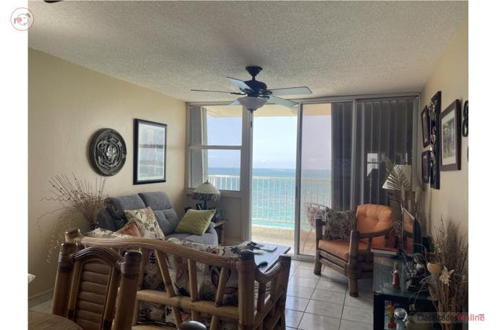 Vista al Mar, Calle Amapola ,
en Carolina - Isla Verde Puerto Rico Apartamento en Condominio - Amapola