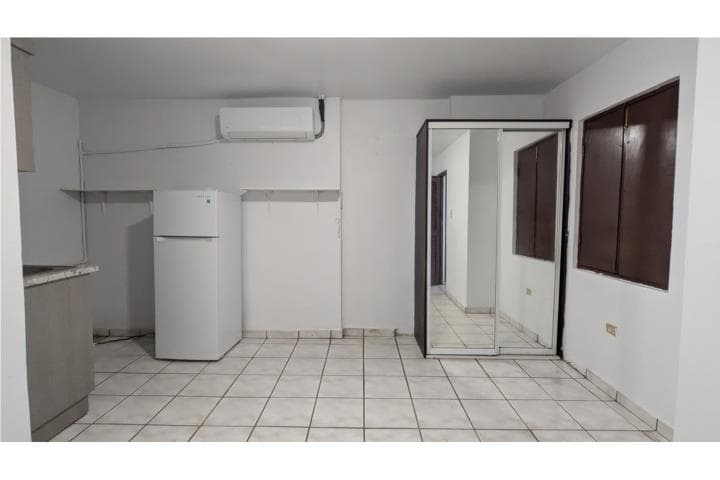 Estudio con A/C, en San Juan - Viejo SJ Puerto Rico
Apartamento en Barrio-Viejo San Juan -Zona Historica de Efficiency Cuartos y 1 Baños