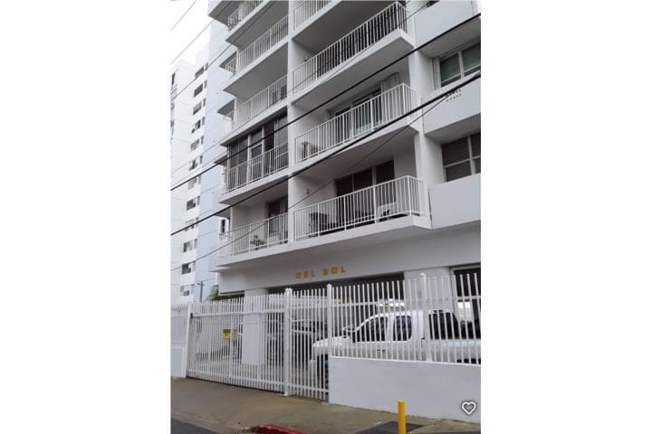 COND. DEL SOL - BEACH FRONT!, en Carolina - Isla Verde Puerto Rico
Apartamento en Condominio-Del Sol de 1 Cuartos y 1 Baños
