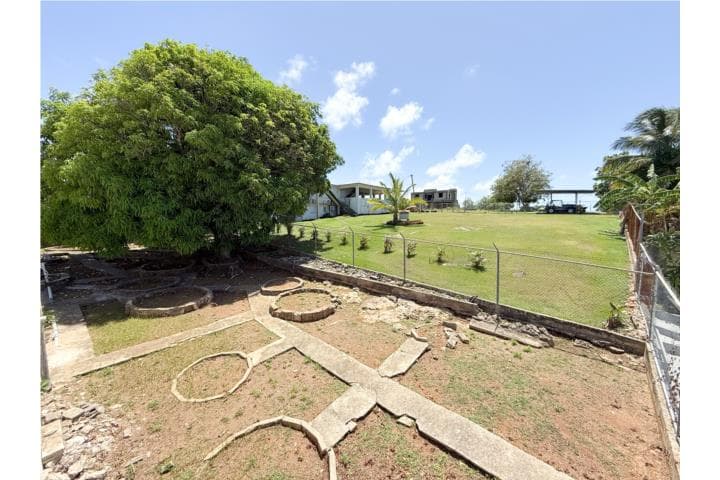 Isabela, Casa, remodelada, 3ctos, 2baños, en Isabela Puerto Rico
Casa en Barrio-Bejucos de 3 Cuartos y 2 Baños