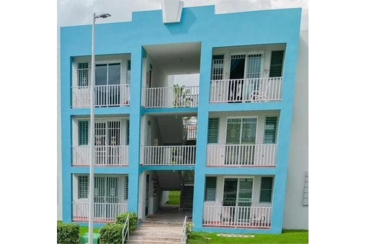 Cond. Brisa Real Cabo Rojo 2H, 2B, 2PKG, en Cabo Rojo Puerto Rico
Apartamento/WalkUp en Condominio-Brisa Real de 2 Cuartos y 2 Baños
