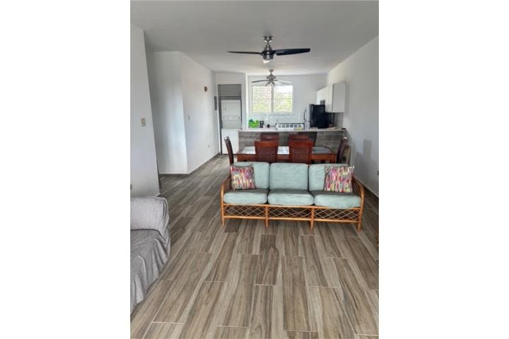 Cond. Brisa Real Cabo Rojo 2H, 2B, 2PKG, en Cabo Rojo Puerto Rico
Apartamento/WalkUp en Condominio-Brisa Real de 2 Cuartos y 2 Baños